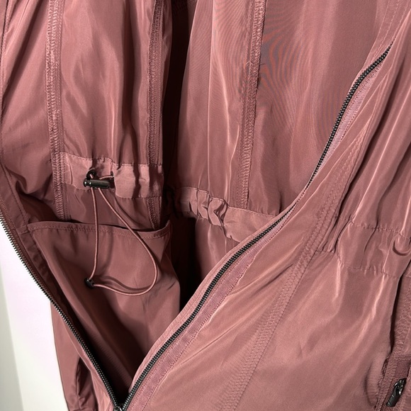 Athleta Drip Drop Rain Jacket in Mauve Brown Size XL Tall NWT - Picture 8 of 13